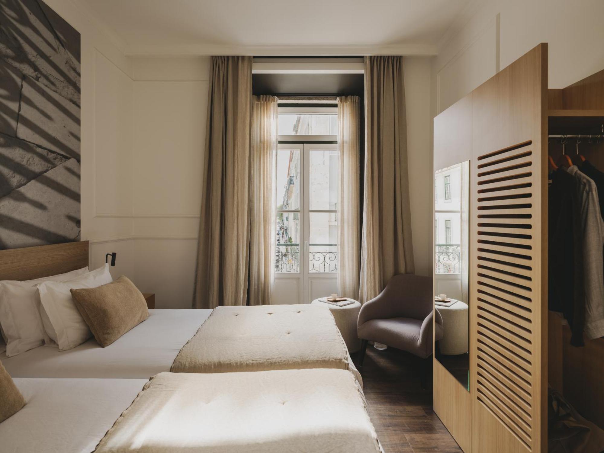 One-Bedroom Apartment Twin Beds